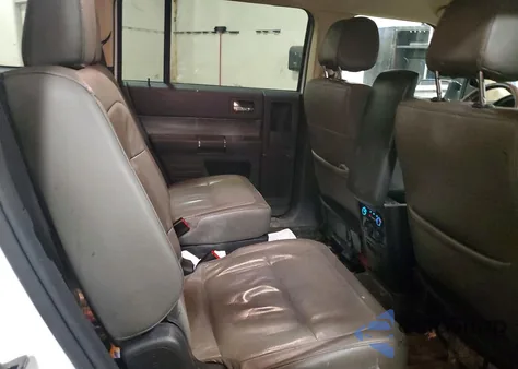 2018 Ford Flex Limited z USA, uszkodzony, nr VIN 2FMHK6D83JBA04393